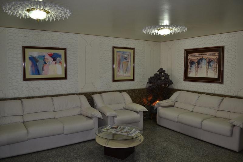 Fares Turis Hotel อุรุกวัยยานา ภายนอก รูปภาพ