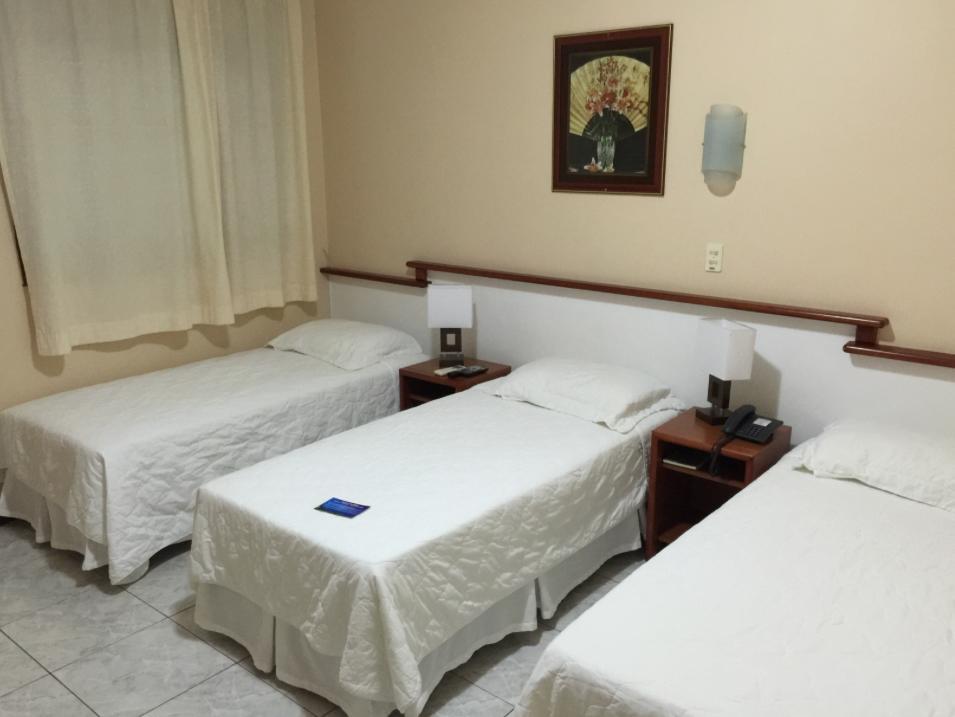 Fares Turis Hotel อุรุกวัยยานา ภายนอก รูปภาพ
